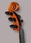 Preview: Schneckenansicht vorne seitlich einer Simon Joseph 5Saiter 4/4 Meister Geige (Violine) Handarbeit 2023