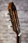 Mobile Preview: Kopf-seitlich-Detailansicht einer VALENCIA VC204H 4/4 Konzertgitarre (Klassische Gitarre) Hybrid Modell Thin Neck