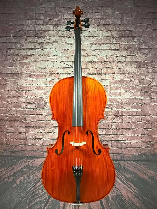 230423 Front-Detailansicht eines Stoica Alin di Bottega Cello Handarbeit aus Siebenbürgen 2023