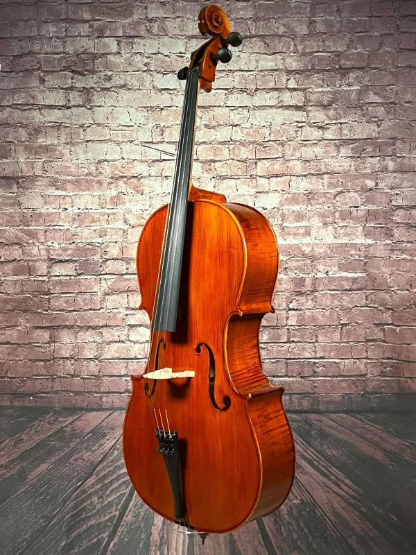 230423 Front-Zarge-Detailansicht eines Stoica Alin di Bottega Cello Handarbeit aus Siebenbürgen 2023