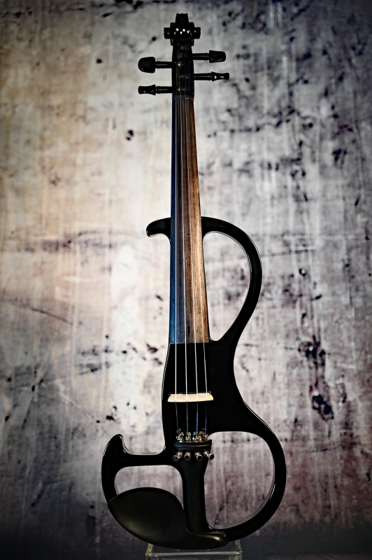 Preview: PETZ E-Violine SET mit Bogen, Etui, Kopfhörer und Kabel