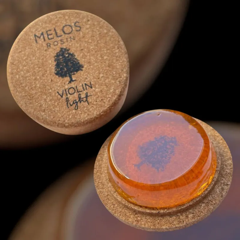Das Melos Violin Kolophonium hell aus reinem Naturharz sorgt für perfekte Haftung und brillante Klangqualität – für Profis und Hobbymusiker gleichermaßen.