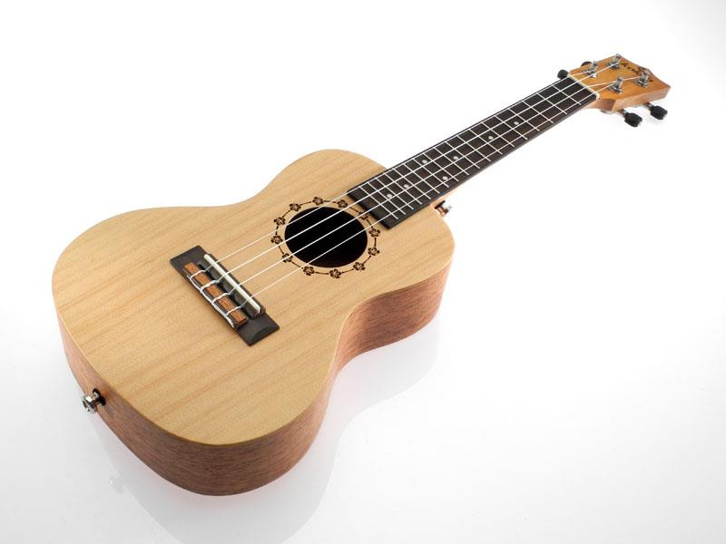 Preview: koki o Fichte-Mahagoni Concert Ukulele mit Tasche
