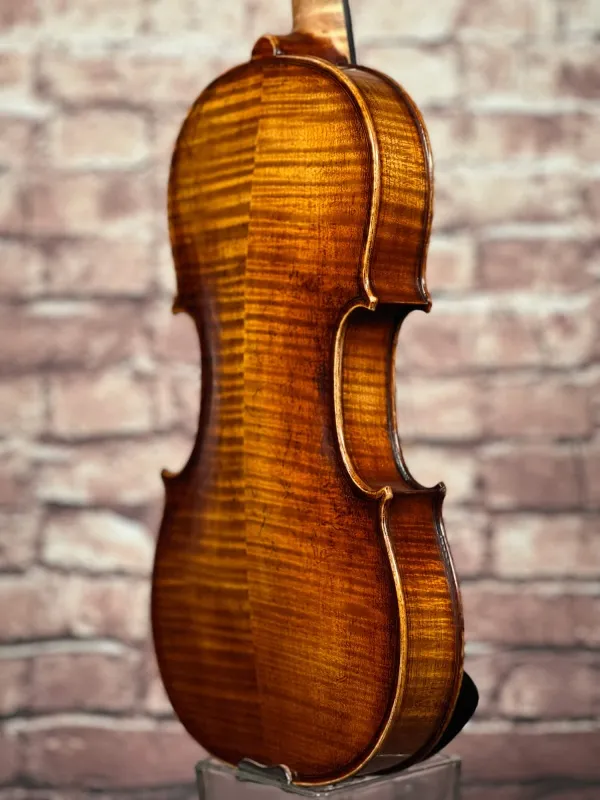 Boden-Zargen-links-Detailansicht einer Simon Joseph 5Saiter 4/4 Meister Geige (Violine) Handarbeit 2021