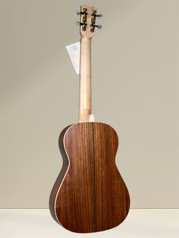 Preview: APC B OVA Traditional Bariton Ukulele aus massivem Ovangkol - Rückansicht