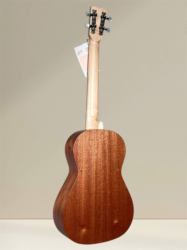 Preview: APC BL Simple Bariton Ukulele aus massivem Mahagoni - Rückansicht