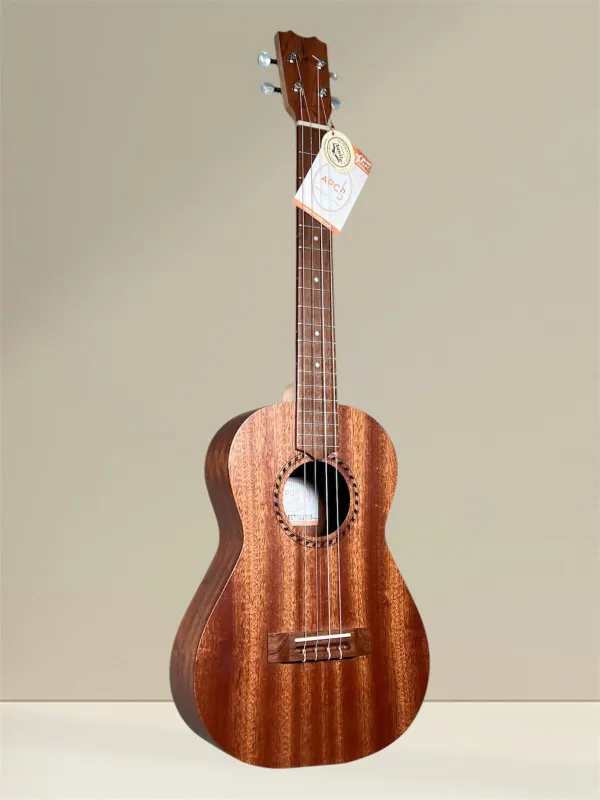 APC BL Simple Bariton Ukulele aus massivem Mahagoni - Vorderansicht