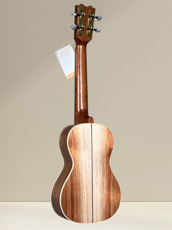 Preview: APC CROS ROSACEA Concert Ukulele aus massiver Akazie - Rückansicht
