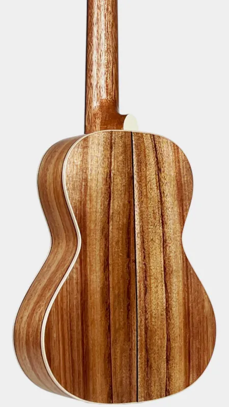 Bodenansicht der handgefertigten APC Luthier Ukulele LG T MP Bodenansicht der handgefertigten APC Luthier Ukulele LG T MP