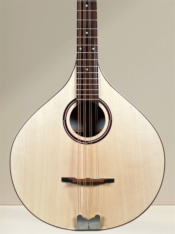 Preview: APC MOC312 Oktav-Mandoline – Vollmassiv aus Palisander und Fichte - Deckeansicht