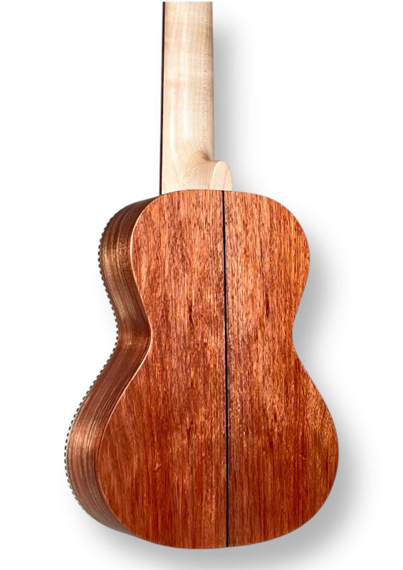 Preview: APC GT Guitarlele, Modell Traditional aus vollmassiver Akazie – Bodenansicht