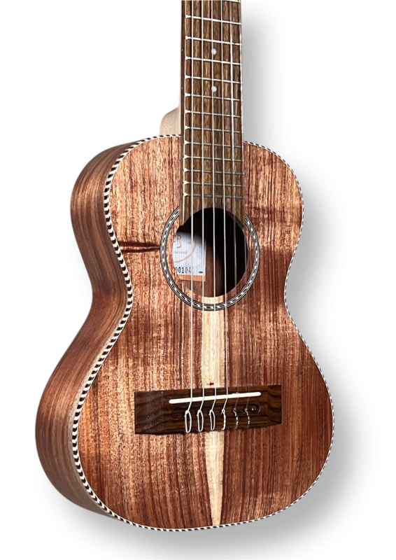 Preview: APC GT Guitarlele, Modell Traditional aus vollmassiver Akazie – Deckeansicht