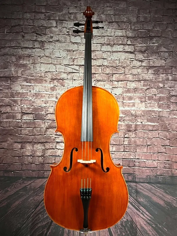 Front-Detailansicht eines Gheorghe Ludovic nach Guarneri Cello (Violoncello) Handarbeit 2021