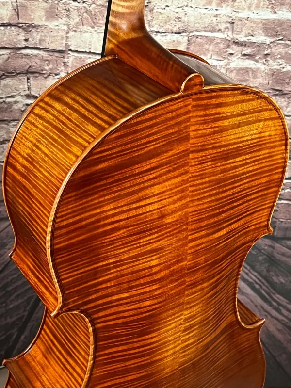 Halsansatz-hinten-Detailansicht eines Gheorghe Ludovic nach Guarneri Cello (Violoncello) Handarbeit 2021