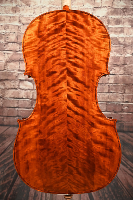 Preview: Bodenansicht eines Simon Paul 7/8 Meister Cello (Violoncello) GUADAGNINI Modell, gebaut 2023