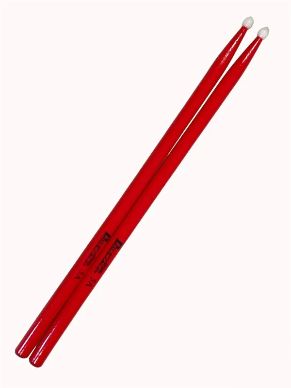 Detailansicht 1 Paar Dimavery 5A Ahorn Drumsticks in rot mit Nylon Spitze