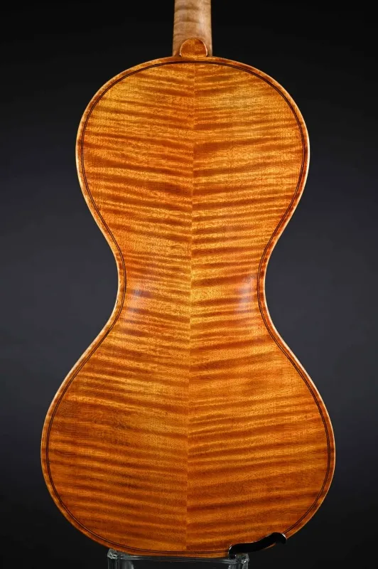 Boden-Detailansicht einer Simon Joseph Corneless Geige (Violine) Handarbeit 2022