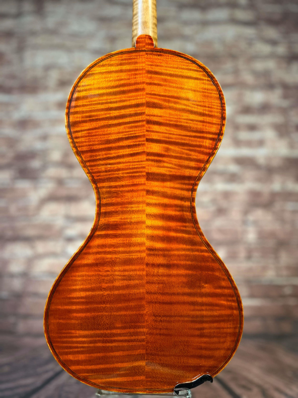 Preview: Boden-Detailansicht einer Simon Joseph Corneless Geige (Violine) Handarbeit 2022