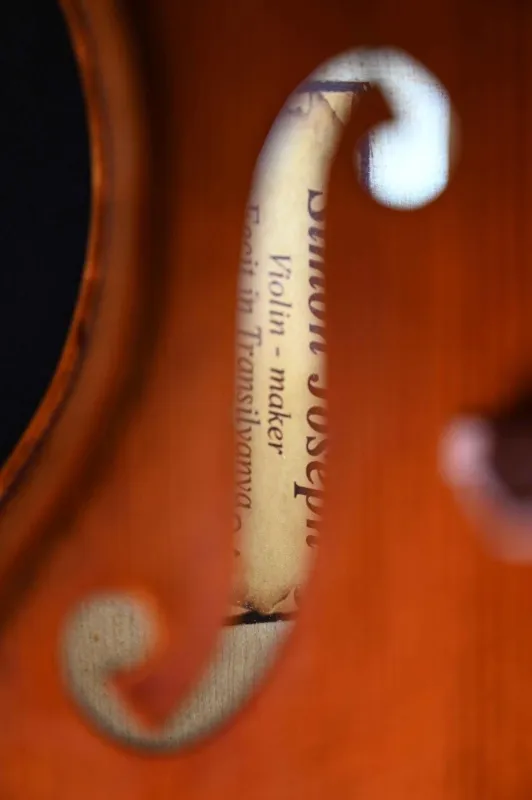 Etikett-Detailansicht einer Simon Joseph Corneless Geige (Violine) Handarbeit 2022