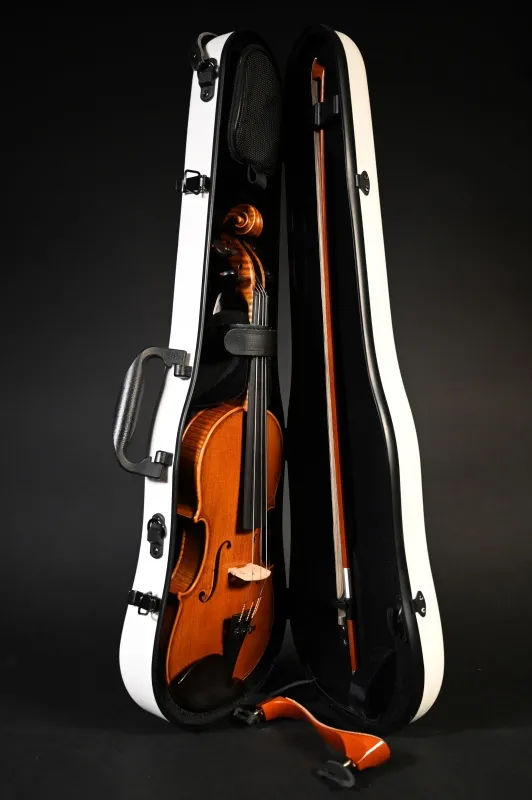 Setansicht einer Simon Joseph Meister 7/8 Geige (Violine) Stradivarius Modell Handarbeit 2017