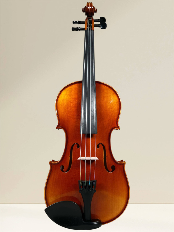 Preview: Geige (Violine) 4/4 aus Reghin Rumänien Baujahr 2025 - Vorderansicht