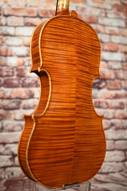 Preview: Boden-Zargenansicht einer Kalas Csaba Meister Geige (Violine) GUARNERI OLE BULL Modell gebaut 2020
