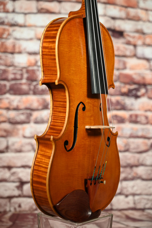 Preview: Decken-Zargenansicht einer Kalas Csaba Meister Geige (Violine) GUARNERI OLE BULL Modell gebaut 2020