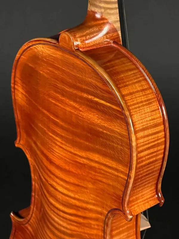 Halsansatz-hinten-Detailansicht einer Simon Joseph Meister Geige (Violine) Guarneri Modell Handarbeit 2020