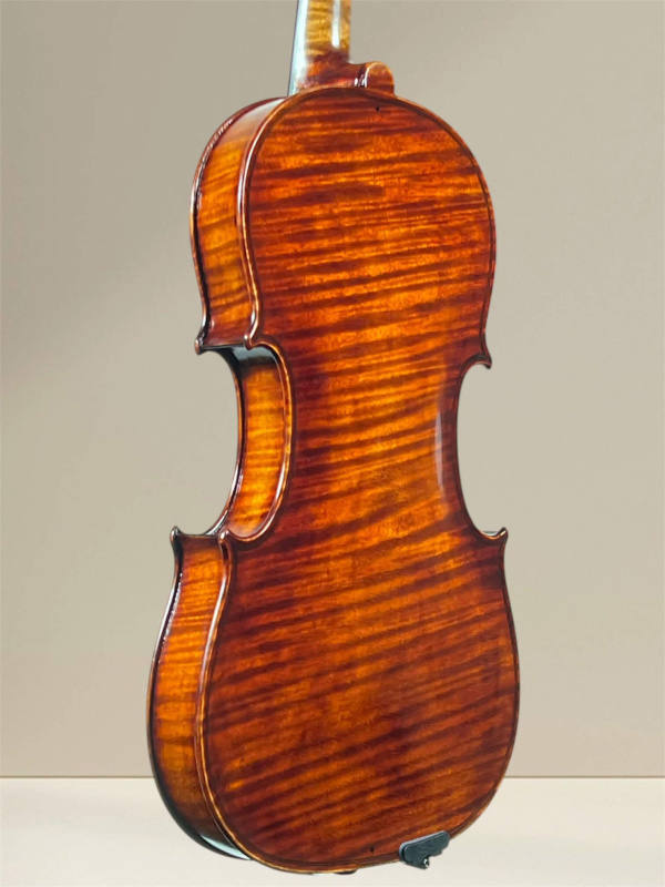 Preview: Boden und Zarge der Geige von Albin H. Wolfram, Bad Brambach, 1940