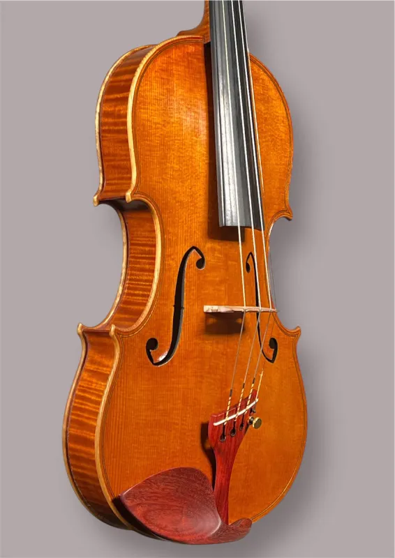 Decken-Zargenansicht einer Kalas Csaba Meister Geige (Violine) GUARNERI OLE BULL Modell gebaut 2020