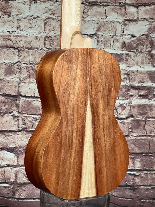 Preview: APC UKCLK Lusitana Konzert (Concert) Ukulele Modell Simple, Handarbeit aus Portugal - Bodenansicht