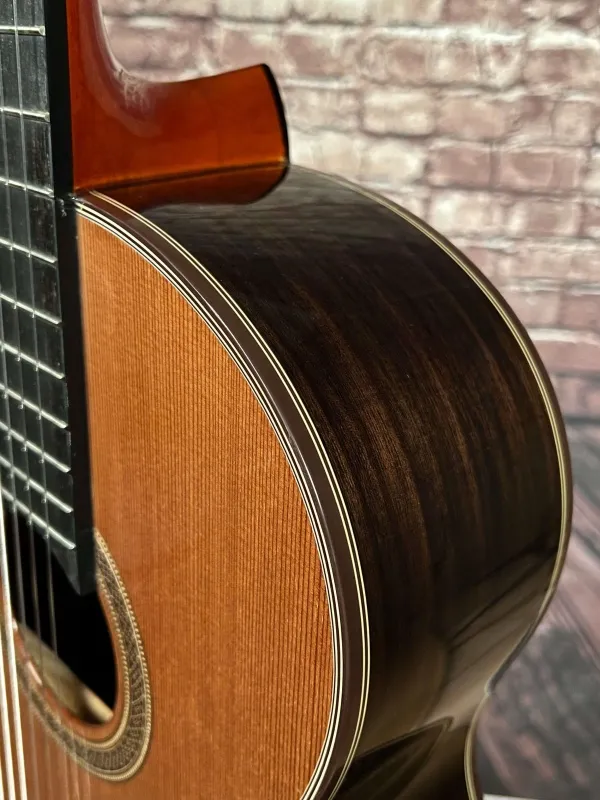 Halsansatz-vorne-Detailansicht einer SAMICK 4/4 Konzertgitarre (Klassische Gitarre) Modell CN-4/N