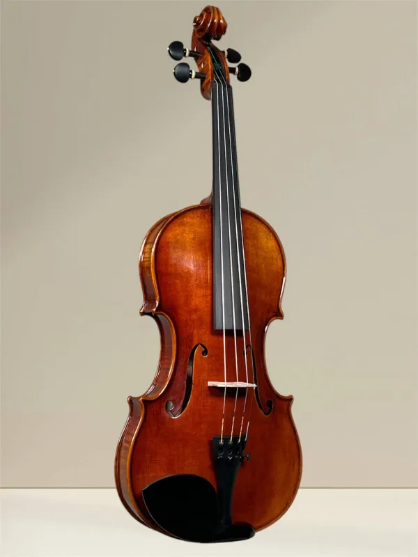 Maestro 26 Guarneri Violine 4/4 Vorderansicht, seitlich