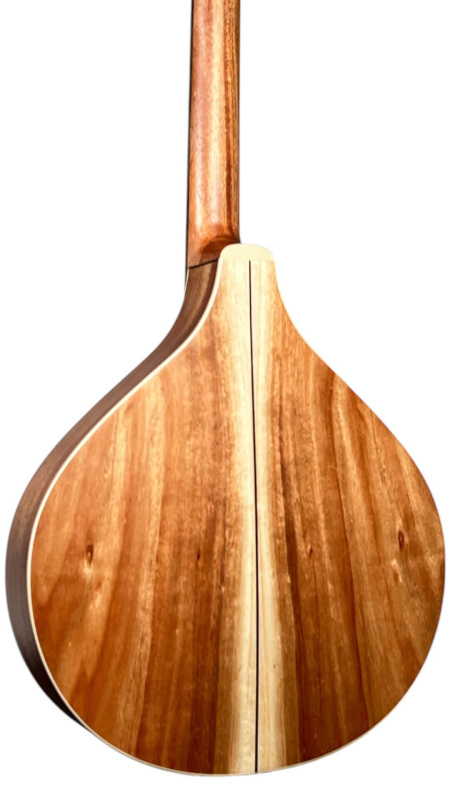 Preview: Bodenansicht einer APC Oktav Mandoline Modell Classic MOC308 gebaut in Portugal