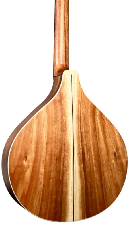 Bodenansicht einer APC Oktav Mandoline Modell Classic MOC308 gebaut in Portugal