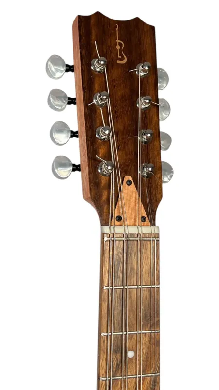 Kopfansicht vorne einer APC Oktav Mandoline Modell Classic MOC308 gebaut in Portugal