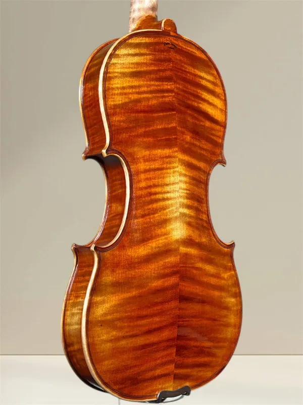 Simon Joseph 4/4 „Meister“ Barock Geige nach Stradivarius Modell gebaut 2025 - Bodenansicht seitlich