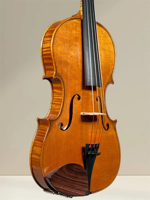 Simon Joseph Meister-Bratsche 15,5\" 39,5 cm, Stradivarius „Tuscan“ Modell, gebaut 2014 in Siebenbürgen - Deckeansicht seitlich