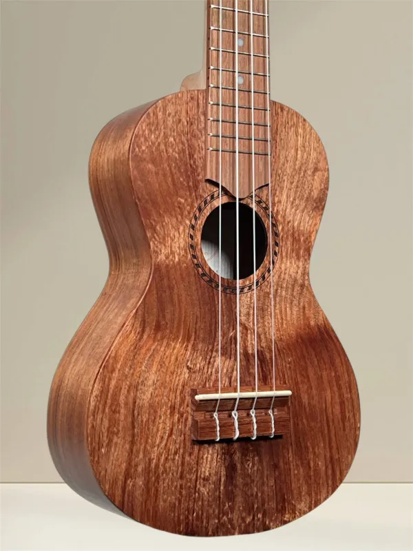 APC SS Simple Sopran Ukulele aus massiver Akazie - Deckeansicht