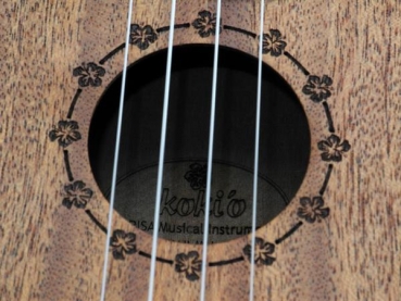 Preview: kokio Mahagoni Concert-Ukulele mit Tasche