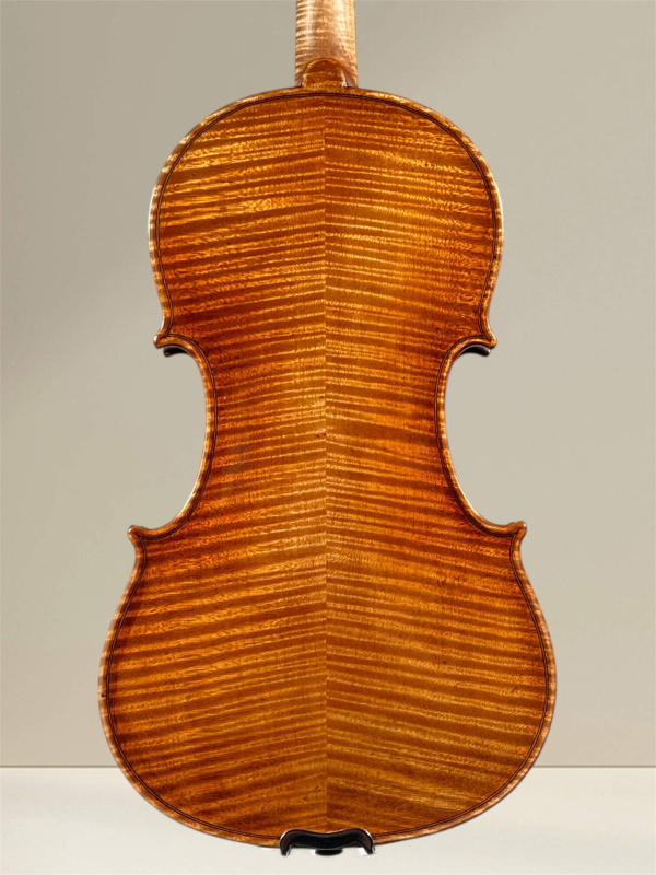 Preview: Calin Vultur Meistergeige 2025 – Guarneri Modell – Bodenansicht