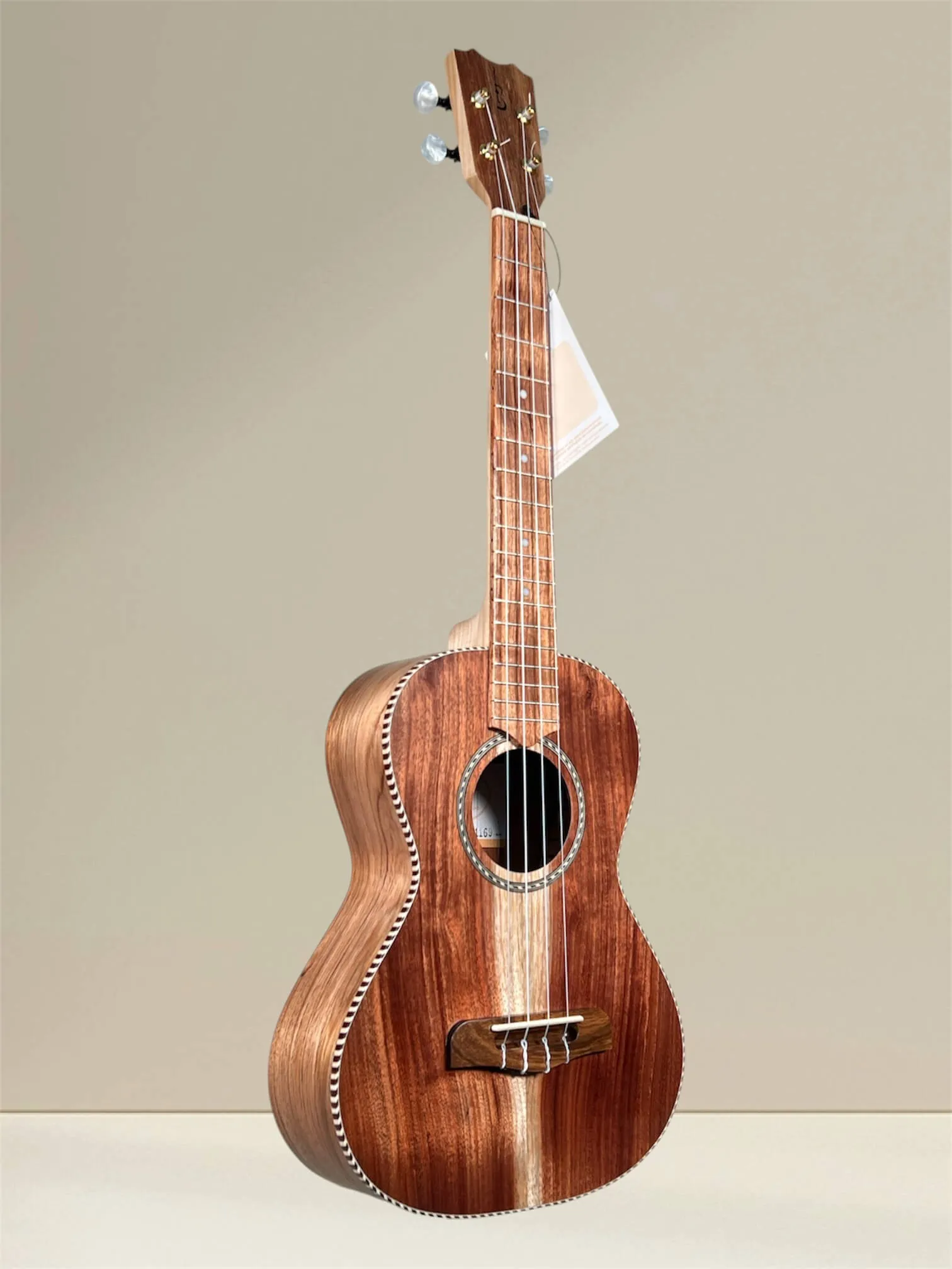 Tenor-Ukulele Frontansicht