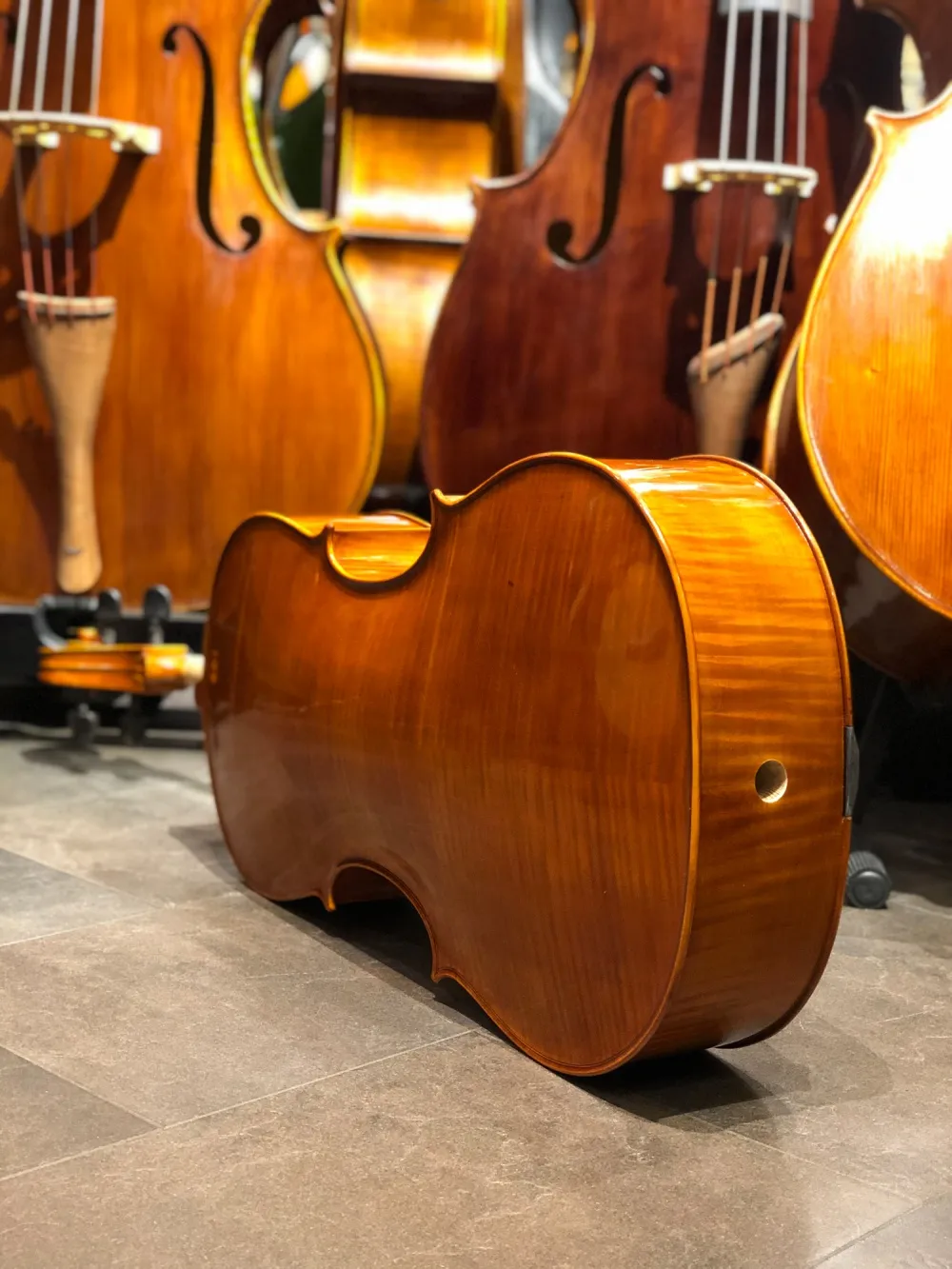 Siebenbürgisches/Rumänisches 3/4 "Professional" Geigenbauer Cello, nicht spielfertig