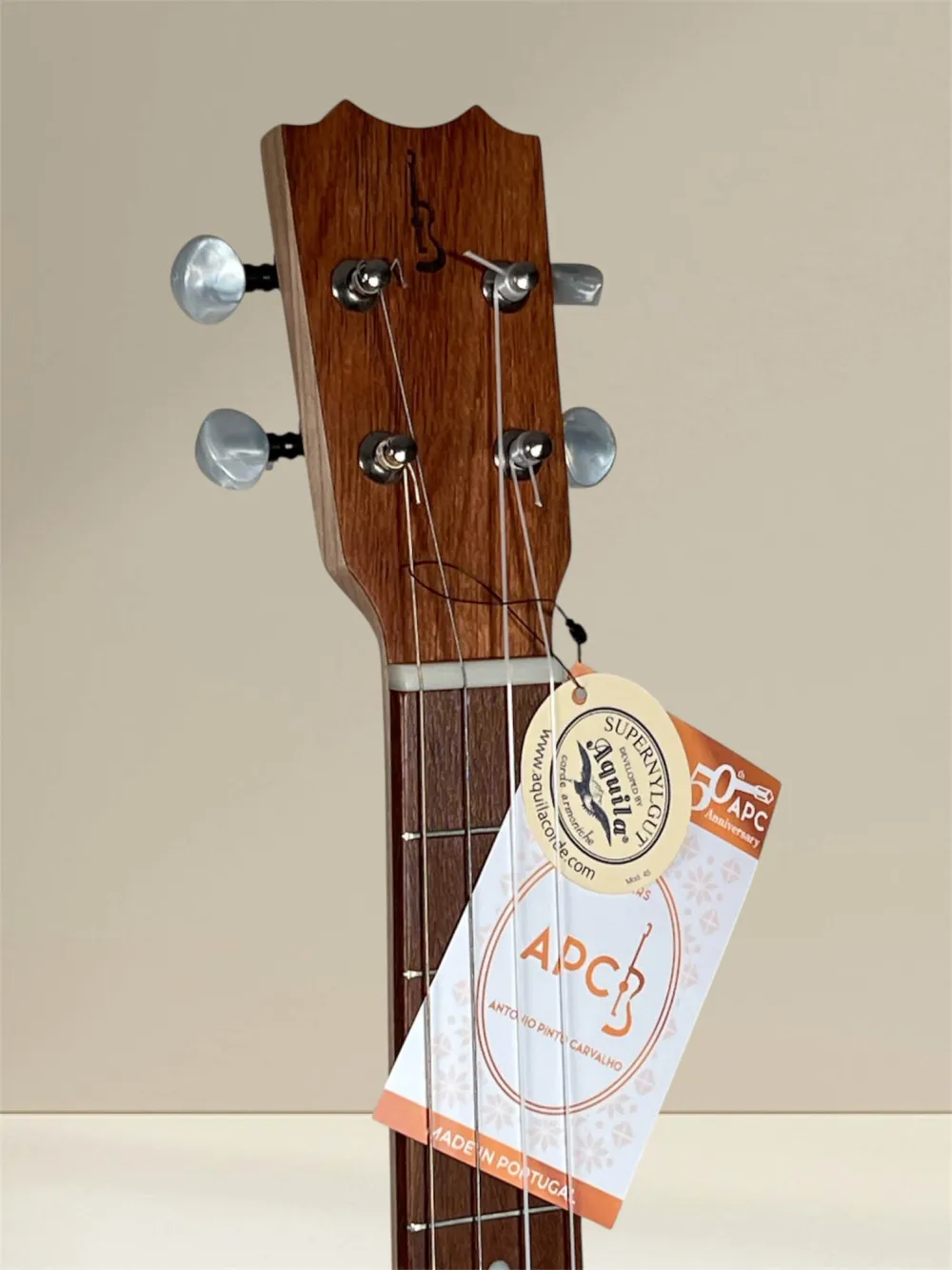 APC BL Simple Bariton Ukulele aus massivem Mahagoni - Kopfansicht