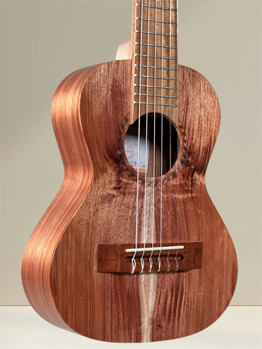 APC GS Guitarlele Modell Simple aus vollmassiver Akazie – Deckeansicht