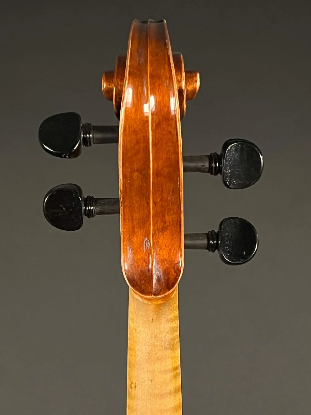 Schnecke-hinten-Detailansicht einer Simon Joseph Meister 40,5 cm 16\" Bratsche (Viola) Handarbeit 2018