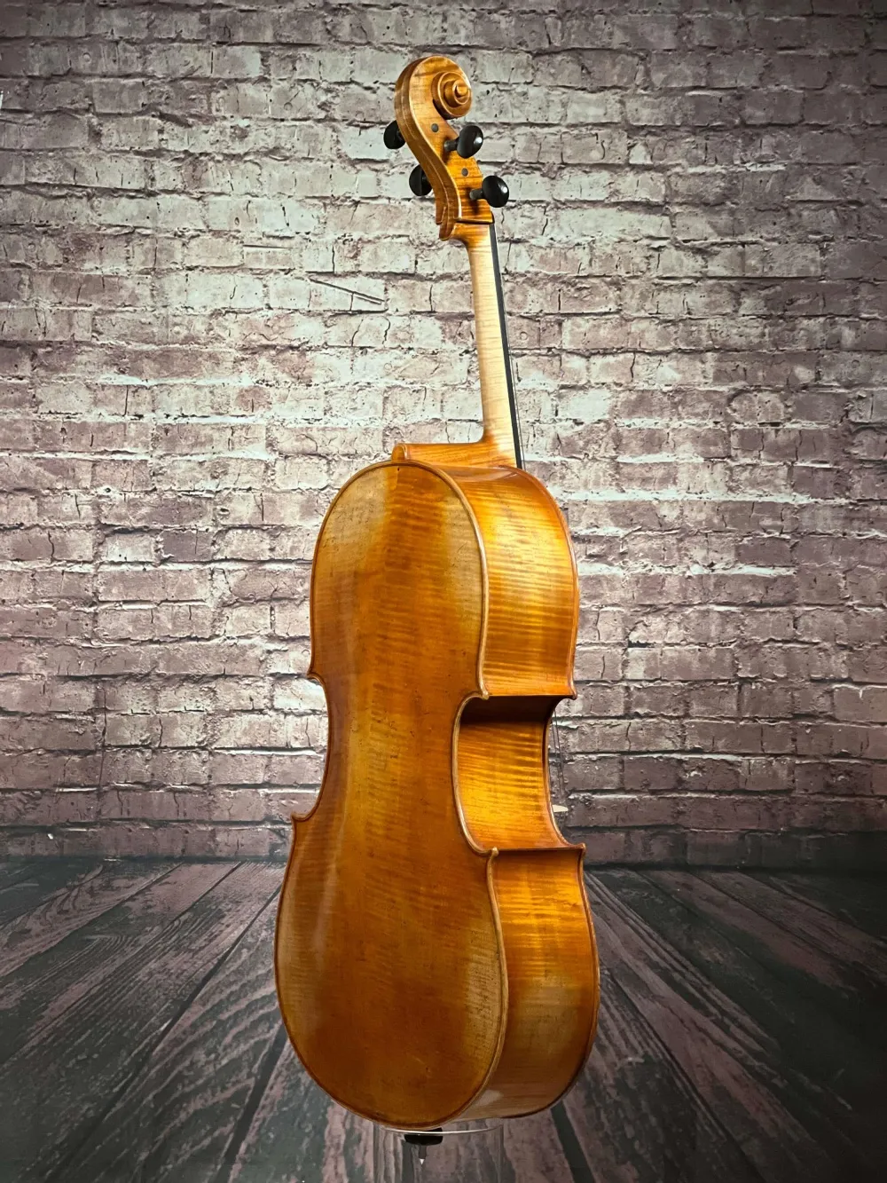Rück-Seitlich-Detailansicht einer Simon Joseph Goffriller Cello (Violoncello) Handarbeit 2019