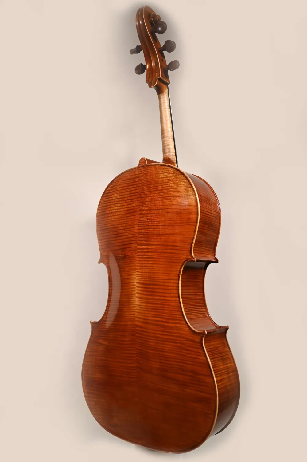 Simon Joseph 4/4 Meister Cello, Guarnerius 5Saiter Modell gebaut 2023_Rueck-Seitenansicht
