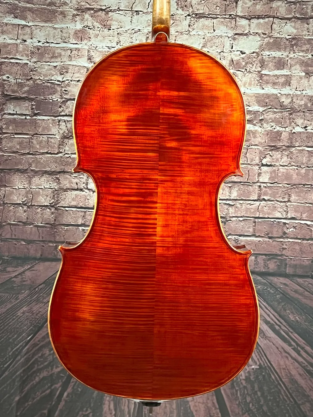 Boden-Detailansicht einer Simon Joseph Montagnana Cello (Violoncello) Handarbeit 2022