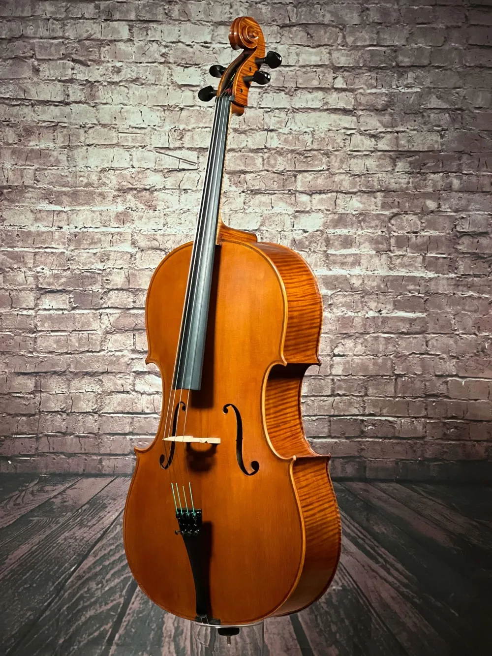 Front-Zarge-Detailansicht eines Harsan Mihai nach Francesco Ruggeri Cello (Violoncello) Handarbeit 2018